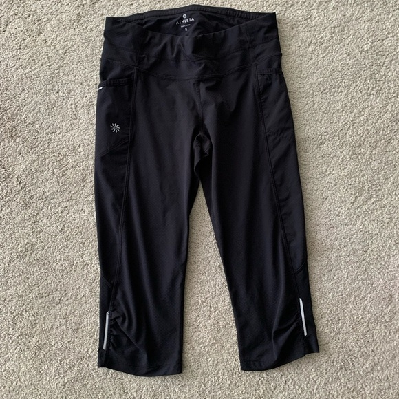 Small Athleta Cropped Leggings - Picture 4 of 9